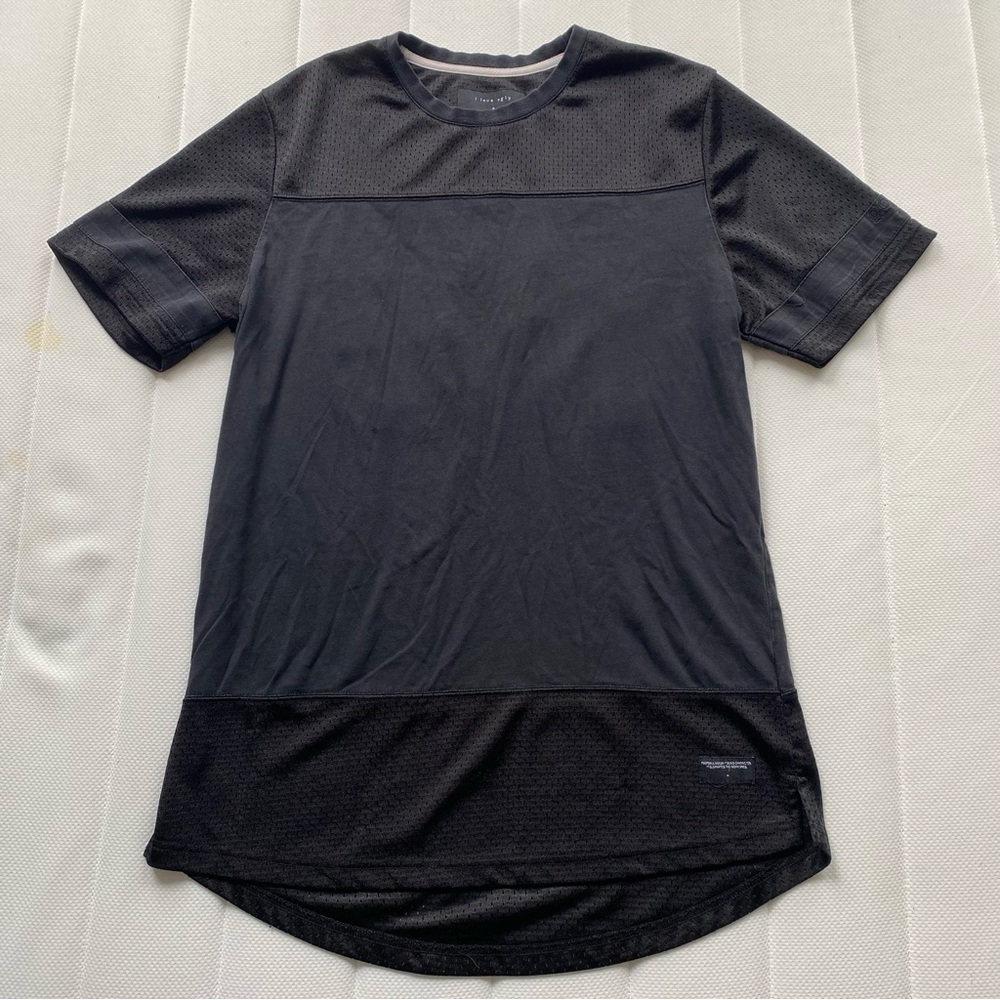 Men's Black Short-Sleeve Crew Performance Tee